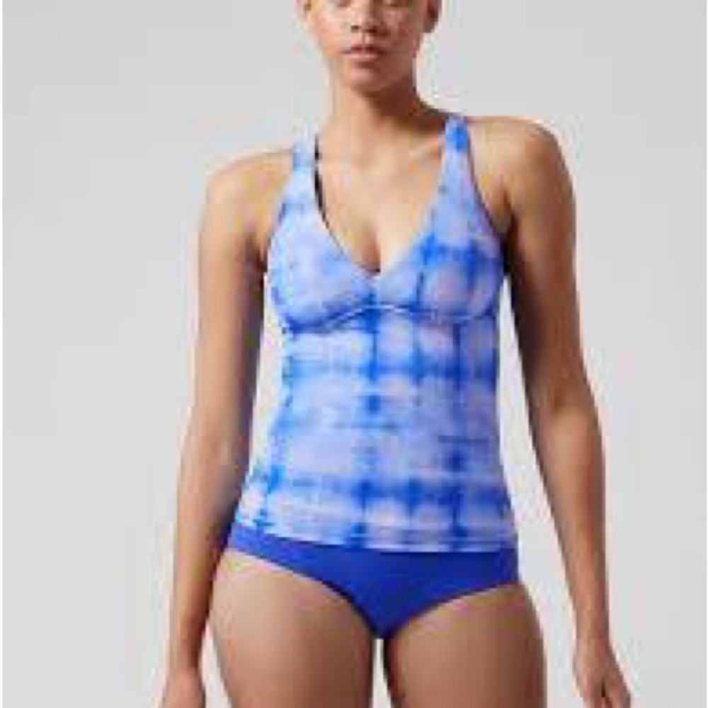 Athleta plunge tankini blue tie dye print Medium